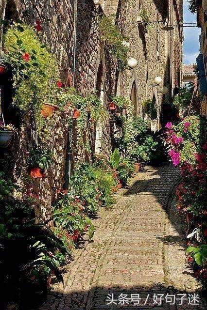 微信上最经典的爱情说说，句句精辟走心，看过的朋友都收藏了！