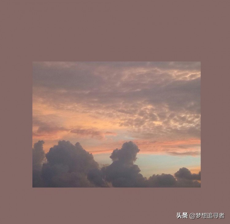 微信爱情暖心话遇到可爱的人晚风也好凉夜也罢都想笑