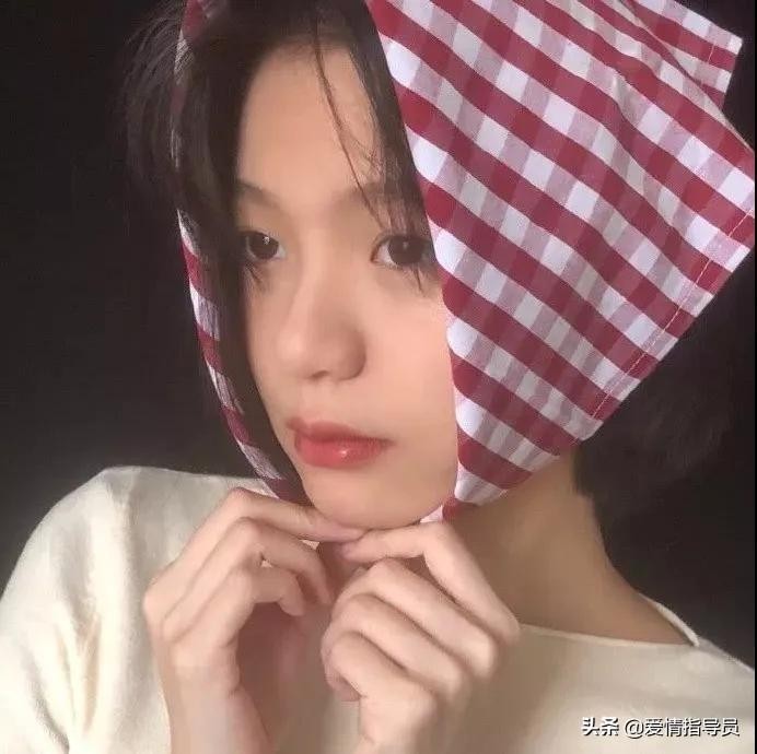 教你如何通过微信附近的人找女朋友